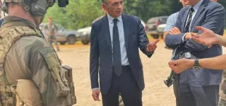 eric-zemmour-en-cote-divoire-pour-un-noel-avec-les-soldats-francais